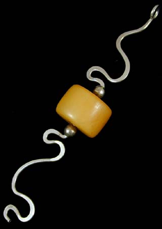African Amber (Phenyl Formaldehyde) Bead Silver Pendant