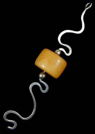 African Amber (Phenyl Formaldehyde) Bead Silver Pendant