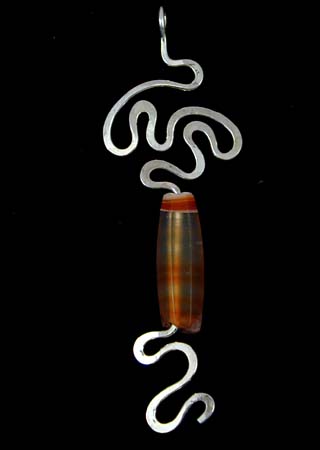 Faceted Agate Elgonated Bead Silver Pendant